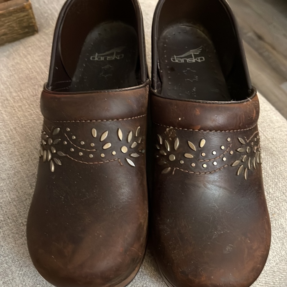 Clogs